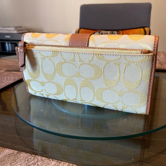 Coach Tan Leather Wallet - Picture 3 of 6